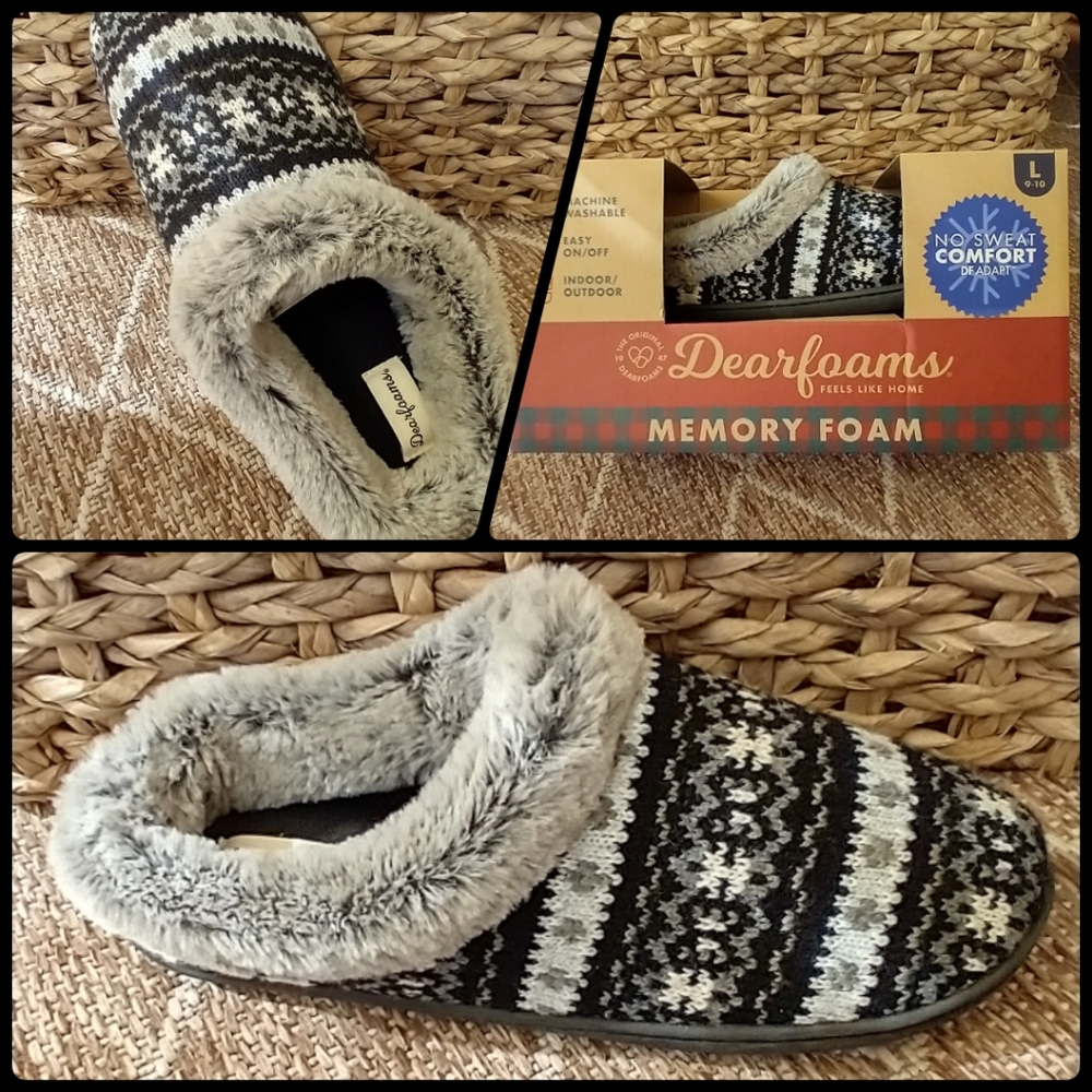 Slippers NWB Deer Foam Memory Slippers